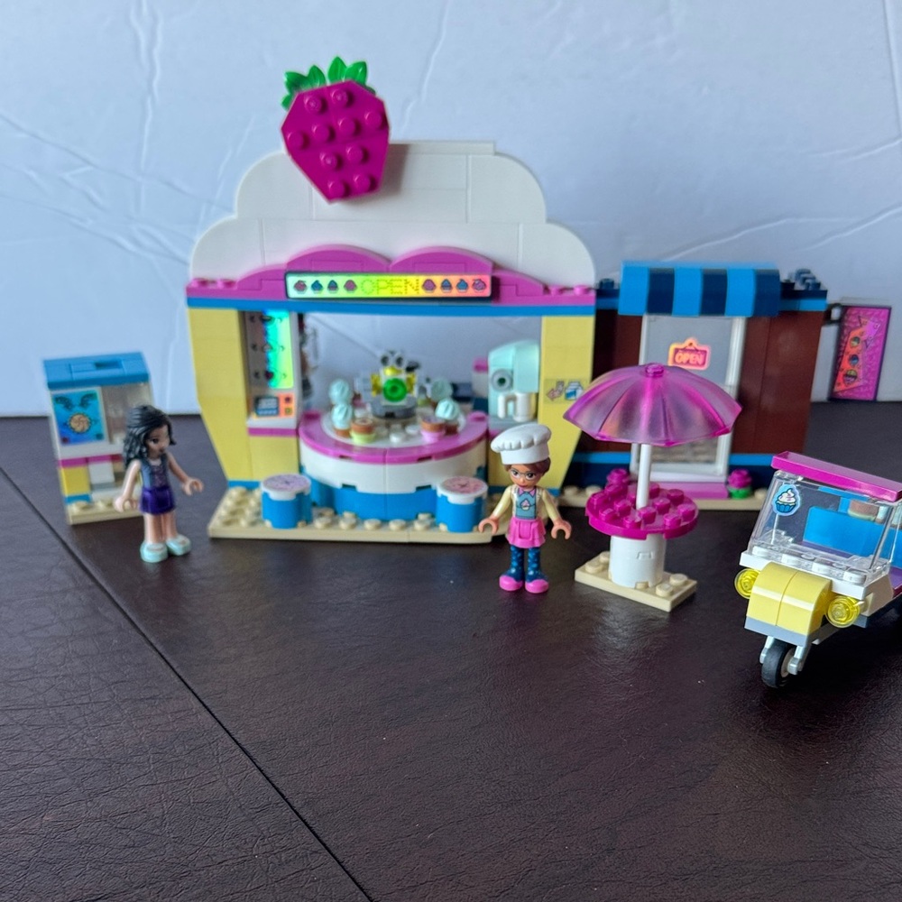 LEGO Friends 41366 Olivia’s Cupcake Cafe